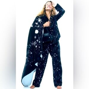 Victoria's Secret Sherpa Blanket/Throw - Black Galaxy, Celestial Moon Stars